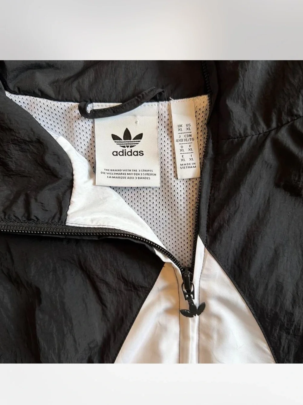 adidas classic windbreaker